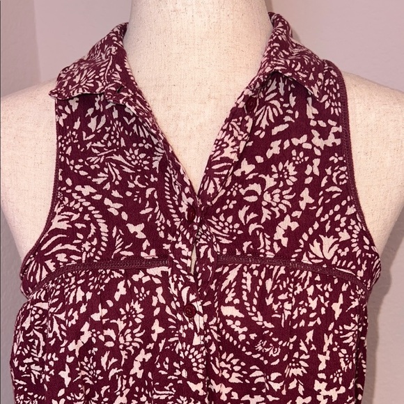 American Eagle Outfitters Red and White Button‎ Down Blouse Size XS - Picture 3 of 8